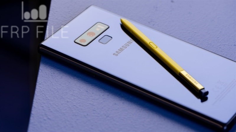 combination Note 9